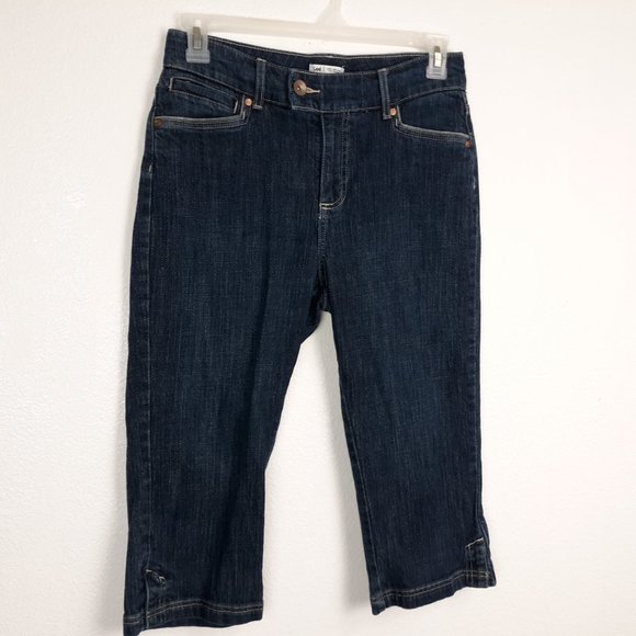 LEE Women's Capri Jeans Size 10 Just Below the Waist Medium Wash Blue Denim - Picture 2 of 15